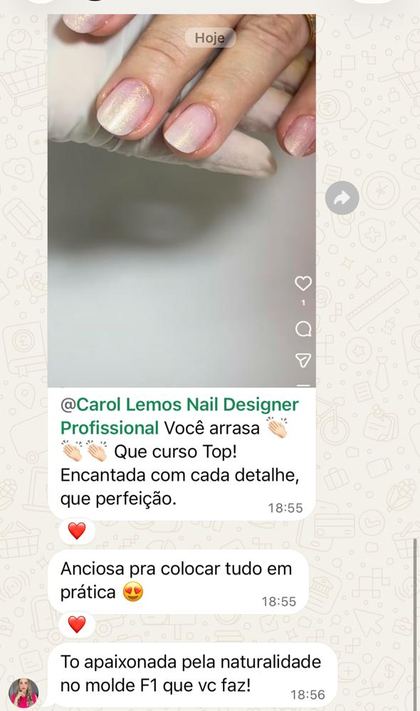 Mensagem de aluna no grupo: curso top, encantada com cada detalhe, apaixonada pela naturalidade no molde F1