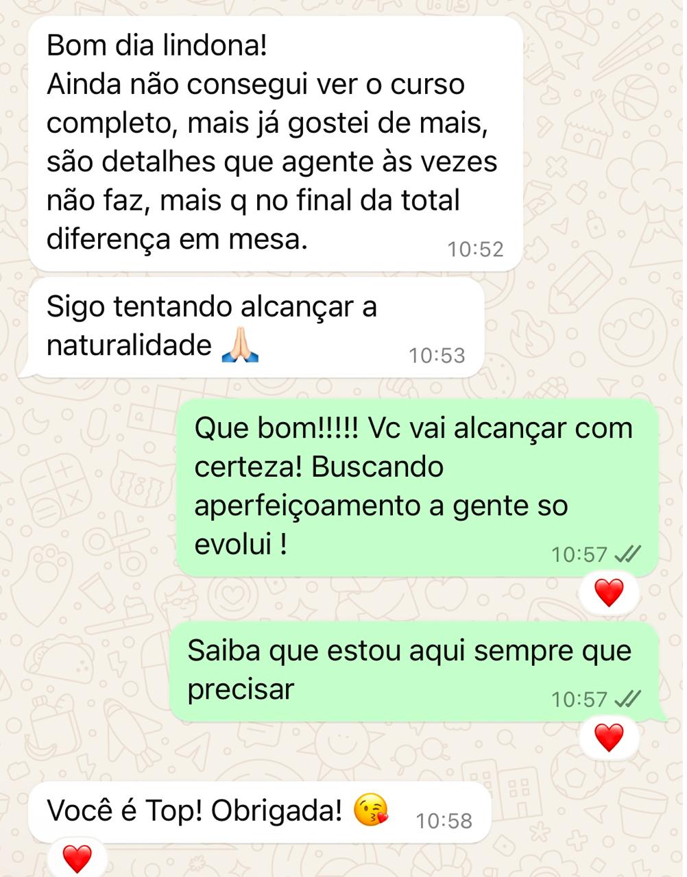 Aluna destaca os detalhes que fazem diferença no atendimento em mesa